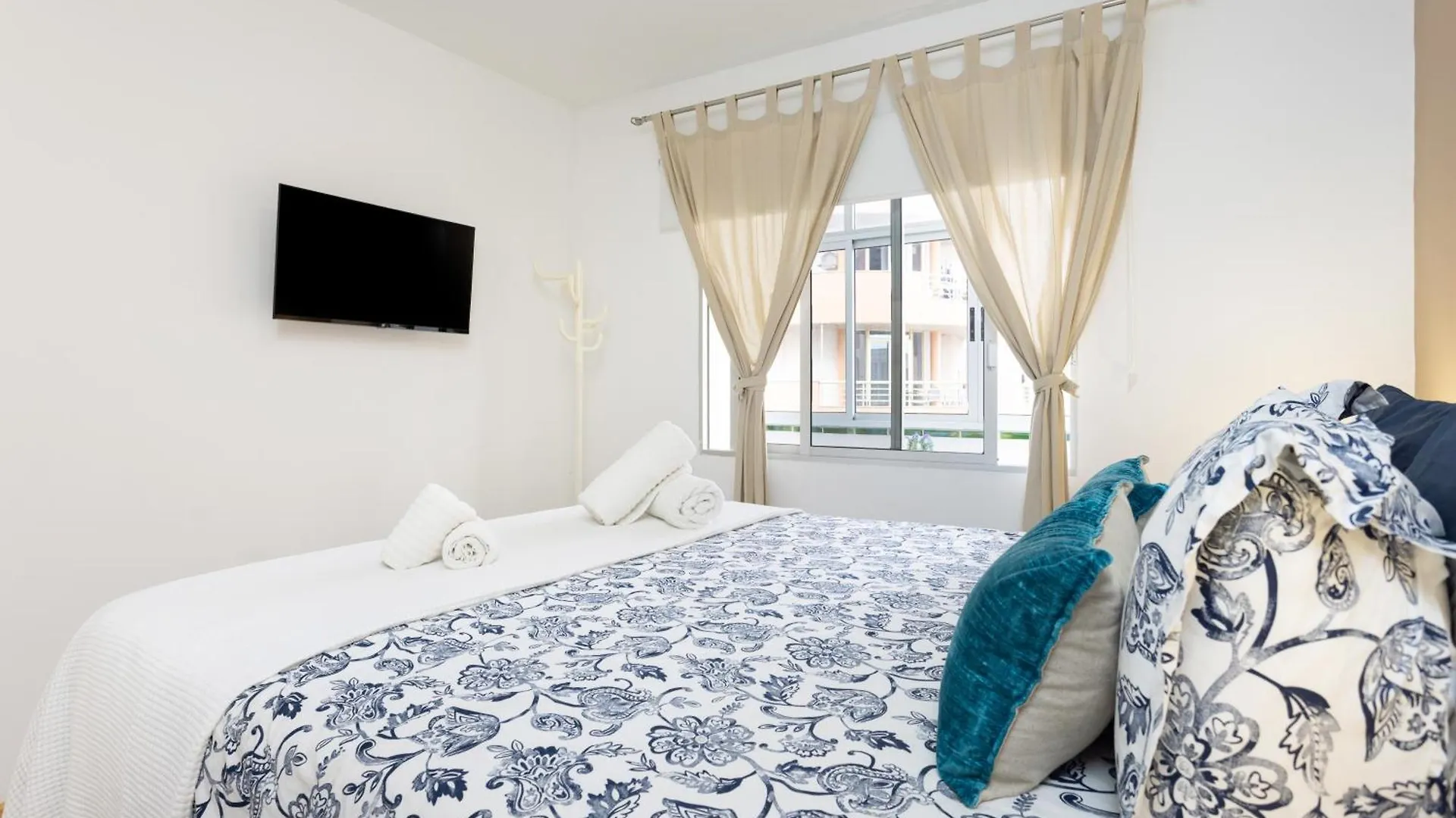 Home2Book Dreamy Coastal Apartment, El Medano דירה אל מדאנו
