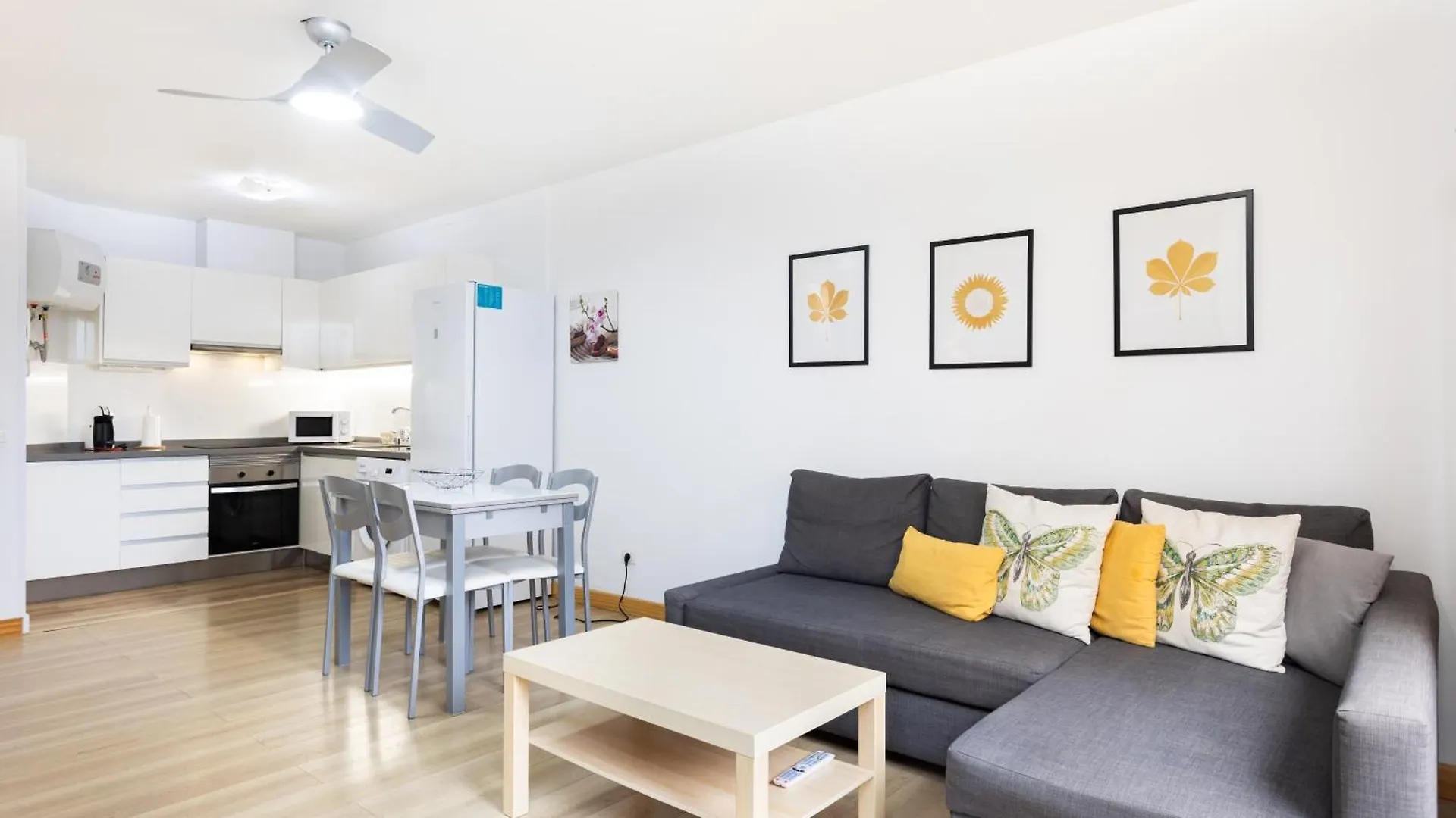 Home2Book Dreamy Coastal Apartment, El Medano ספרד